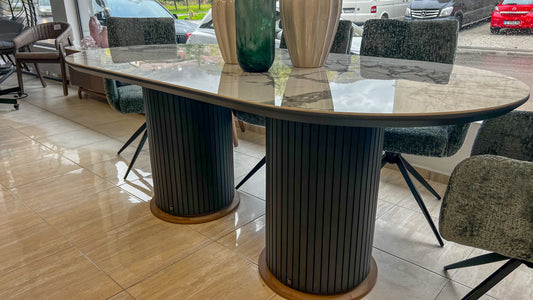 Τραπεζαρία LUX